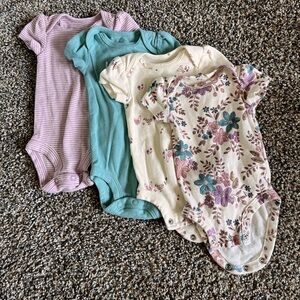 Carter's babygirl short sleeved bodysuits